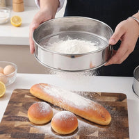 15cm Round Fine Mesh Sieve, Stainless Steel Flour Sieve, Sieves and Strainers for Baking, Kitchen Strainer