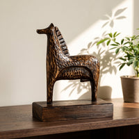 resin Horse Sculpture Abstract Horse Sculpture Textured Ornament for Living Room