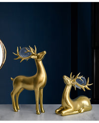 Crystal Ball Elk Figurine, Nordic Modern Luxury, for Living Room or Gift