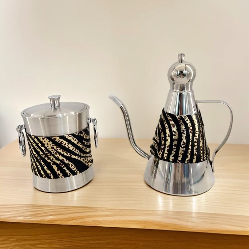 Restaurant Decoration Horsehair Tea Set with High-End Metal Long Tray, Light Luxury Style