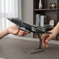 J-31 Fighter Jet Model Alloy Aircraft Model with Landing Gear Decorative Toy for Aviation Enthusiasts