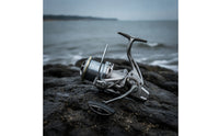 Long-Distance Casting Metal Rotating Reel Ultra Smooth Rotating Reel Powerful Fishing Gear High-Capacity for Anglers