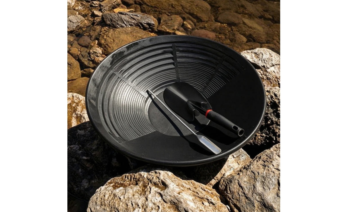 Three-Zone Gold Panning Kit Riffled Gold Pan with Shovel Dual Riffle Beginner for Prospectors, Hobbyists, Outdoor Prospecting, Riverbeds, Creeks