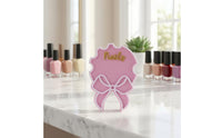 Acrylic Nail Display Board Gold Lettering Bow-Shaped Nail Display Board Salon Decor Scalloped Edge Beauty Accessory Compact Size