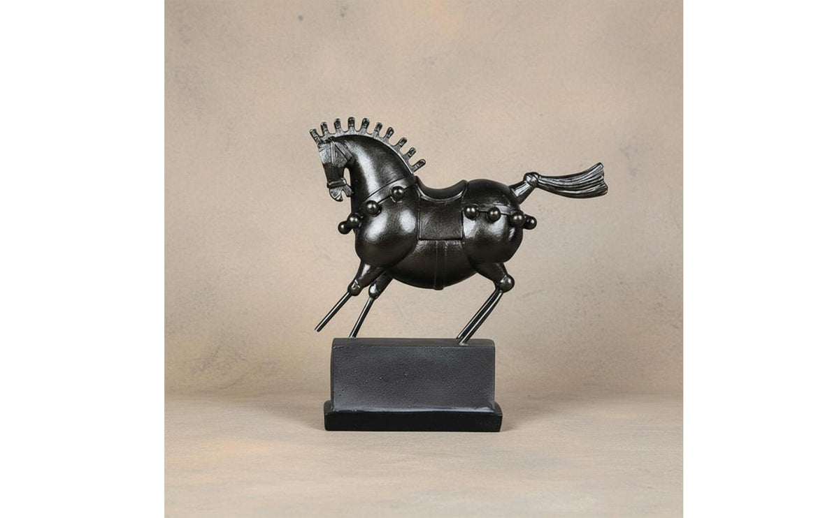 Creative Home Furnishing Resin Knight Warhorse Statue Collectible Knight Warhorse Figurine Exquisite Workmanship Stylized Horseman Ornament for Entryway, Living Room