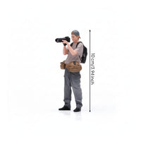 1/18 Miniature Photographer Figure Small Photographer Figure Detailed Camera Holder Figurine for Hobbyists, Collectors, Display Shelf
