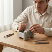 Adjustable Watch Movement Fixing Base Long-Lasting Watch Movement Holder with Adjustment Knob Compact Clamping Fixture Reliable for Watchmakers
