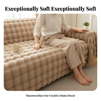 Scratch Resistant Wavy Velvety Fabric Sofa Cover Thickened Pet-Friendly Couch Blanket Winter Warm Home Nishing Soft and Comfortable for Dog Owners, Families, Homeowners, Living Room, Bedroom, on the Floor
