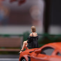 Cross-Legged Woman Figurine 1/64 Scale Seated Woman Figurine Refined Facial Details Female Resin Sculpture