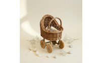 With Wheels Wicker Baby Carriage Basket Rustic Design Baby Stroller Flower Pot DIY Craft Supply Decorative Container for Florists
