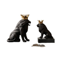 European Luxury Crown Lion Resin Sculpture Ornament for Bar and Restaurant Decor