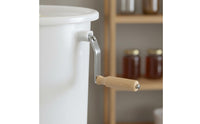 Food-Grade Material Manual 2 Frame Honey Extractor 18L Capacity 2 Frame Honey Extractor Easy to Clean Beekeeping Centrifuge Long-Lasting for Beekeepers