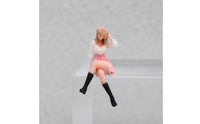 1/64 Scale Figurine 3D Printed Hand-Painted Resin Miniature Figure True-to-Life Pose Model Person for Diorama