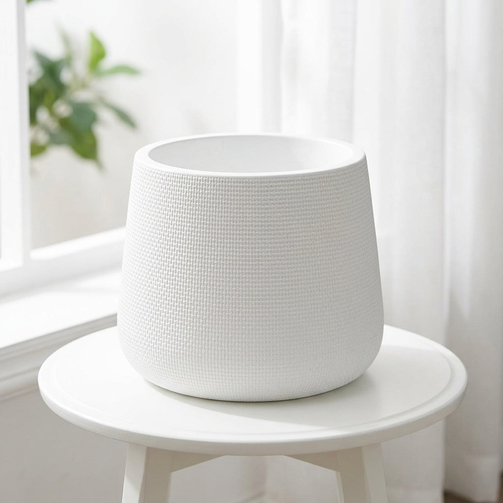 White PP Plant Pot, Breathable Planter for Indoor Plants, Simple Round Desktop Plant Pots