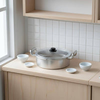 Realistic Design Miniature Hot Pot DIY Accessory Miniature Double Flavor Pot Exquisite Details Play Kitchenware 1/12 Scale for Collectors, Hobbyists, Miniature Scene, Photography Prop