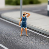 1:64 Scale Police Figure Realistic Detail Miniature Cop Figurine Figurine Hand-Finished 1:64 Scale Figure for Collectors, Hobbyists