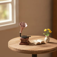 1:12 Scale Miniature Gramophone with Sound Amplifier Decorative Miniature Gramophone Nostalgic Phonograph Model Antique for Hobbyists
