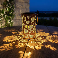 Waterproof Solar Floral Lantern Wrought Iron Floral Shadow Caster Lamp Auto On/deactivated Garden Decoration for Courtyard, Balcony