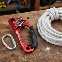 Single-Handed Operation Hand Ascender Anti-Slip Handle Rock Climbing Ascender High-Strength Aluminum Alloy Climbing Rope Grab Lightweight for Climbers, Rescuers, Arborists, Mountaineering, Caving