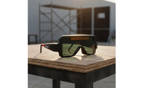 Auto-Darkening Metal-Joining Goggles Quick-Acting Time Auto Darkening Metal-Joining Goggles Adjustable Welder's Glasses Shock