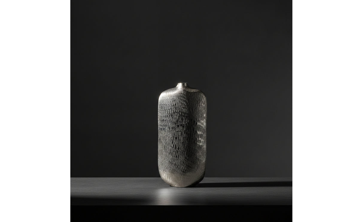 Aluminum Vase Ribbed Silver Vase Abstract Flower Holder for Homeowners, Decorators, Living Room, Entryway, Office