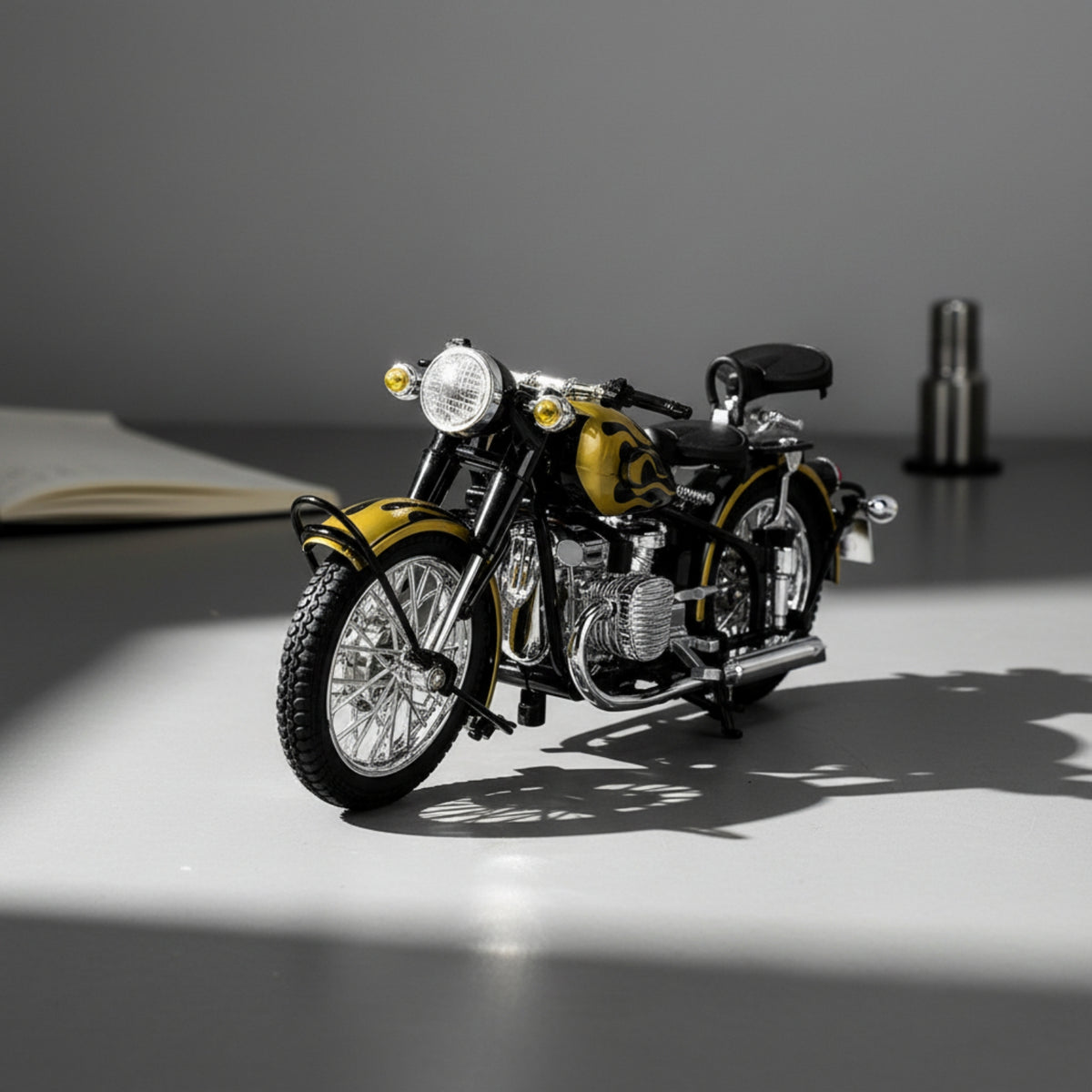 Alloy Motorcycle Model Interactive Retro Motorcycle Model Mini for Adults, Office