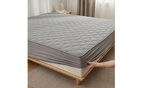 Solid Color Quilted Waterproof Mattress Protector Dust Proof Waterproof Fitted Mattress Pad Machine Washable Padded Cotton Bed Cover Thickened for Babies, Toddlers, Hotel, Guesthouse