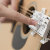 Clamp-on Guitar Chord Assistant Acoustic Guitar Chord Guide Compact Assisted Learning Tool White for Students