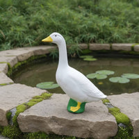 White Goose Statue Indoor Outdoor Decor Lifelike Creature Sculpture for Pond