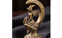Brass-Toned Witch with Cat Figurine Halloween Witch Figurine Miniature Shelf Decor Antique for Witchcraft Enthusiasts, Collectors, Desk, Bookshelf, Bedside Table