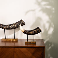 Wabi-Sabi Industrial Style Decorative Ivory Horn Ornament for Office Bookshelf