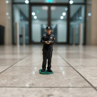 Security Guard Figurine High Detail Male Guard Miniature Figurine Realistic appearance/64 Scale Resin Figure for Collectors, Display, Diorama, Collection