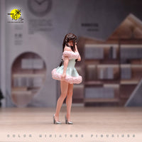 1/18/24 Christmas Girl Miniature Scene Model with Hand-Painted Resin Figure