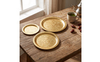 Vintage Metal Tray with Floral Pattern Elegant Embossed Iron Tray Long-Lasting Gold Platter Easy to Clean for Hosts, Table Setting, Parties
