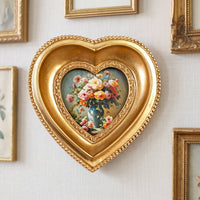 Heart-Shaped Frame with Beaded Edge Gilded Heart Picture Frame Vintage-Style for Wall Decor
