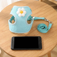 Small Harness and Leash Set with Flower Applique, Breathable Material Vest Walking Harness, Comfortable No Choke Vest Style for Cat Walking
