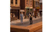 2 Pieces Reporter and Cameraman Figure Set Resin Reporter and Cameraman Figures Realistic Miniature Scene with Figures for Collectors, Display Shelves