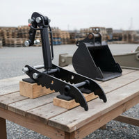 Serrated Rim Hydraulic Excavator Thumb Adjustable Excavator Thumb Clamp Heavy Equipment Part for Construction, Landscaping, Demolition, Farming