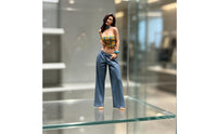 Miniature Female Figurine Highly Detailed Miniature Figure Intricate Character Model for Collectors, Dioramas