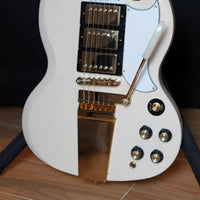 Guitar Vibrato Tailpiece with Tremolo Arm Vintage-Style Guitar Vibrato Tailpiece Assembly Complete for Guitarists