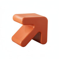 Multi-Functional Arrow Shaped Stool Creative Design Plastic Arrow Seat Strong Load-Bearing Modern Minimalist Stool Stackable for Children, Living Room, Clothing Shop, Entryway