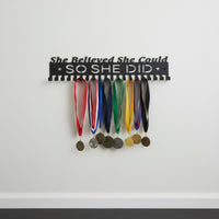 Metal Medal Hanger Rack Easy Installation Wall Mounted Medal Holder Motivational Slogan Athletic Awards Awards Display for Runners, Kids, Living Room