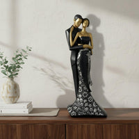 Bride and Groom Statue European Design Wedding Couple Figurine Lightweight Resin Newlywed Statue for Anniversary