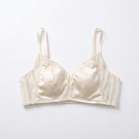 Lace Trim Underwire Bra for Women with Bunny Ear Cup Design, Full Support with Adjustable Straps for Everyday Wear