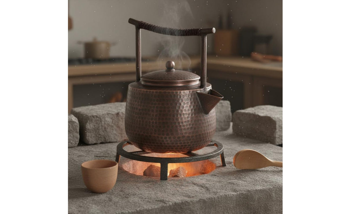 Chinese Style Copper Teapot Large Capacity Tea Kettle Handmade Copper Tea Pot Thickened Body