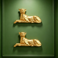 2 Pieces Textured Resin Leopard Decor Spotted Gold Leopard Ornament Reclining Light Switch Cover Detailed Face