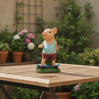 Funny Pig Statue with Skateboard Playful Skateboarder Pig Ornament Decorative Garden Decor Weather-Resistant for Gardeners