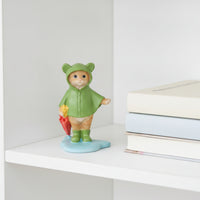 Cat Figurine with Raincoat Compact Cat Figurine with Umbrella Cute Kitten Statue for Desk, Bookshelf, Office