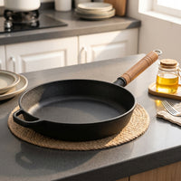 Frying Pan for Induction Hob and Home Cooking, Pre-seasoned Cast Iron Skillet for Steak, Versatile Pancake Pan and Egg Pan, Heavy Duty Design