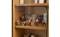 5 Pieces 1/64 Miniature Courier Figurines Authentic Delivery Figures with Boxes Tiny Courier Figure for Collectors, Model Scenes, Truck Displays